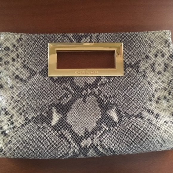 purse - Picture 1 of 3